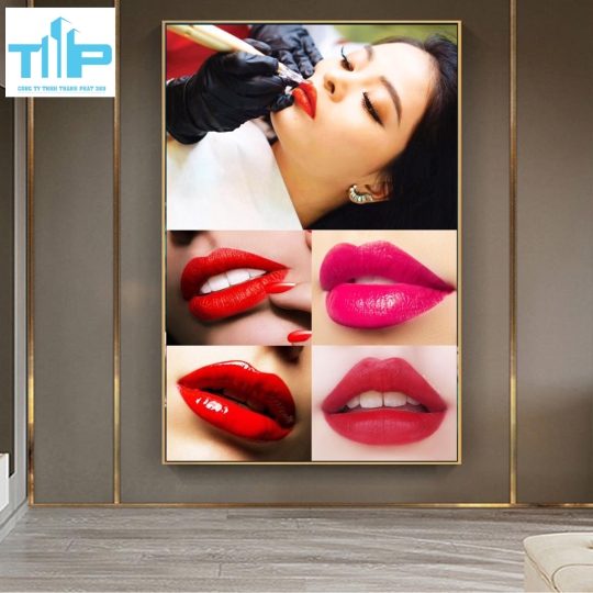 Khung tranh thẩm mỹ sang trọng chuyên về phun xăm môi cho spa thẩm mỹ viện
