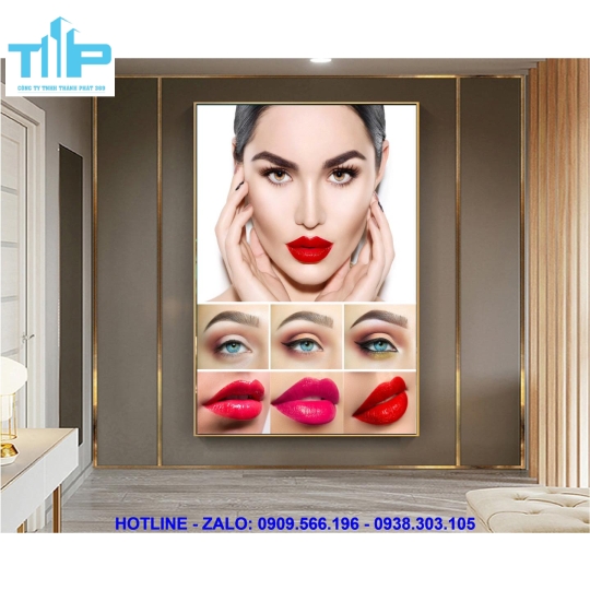 tranh tráng gương phun xăm môi sang trọng cho thẩm mỹ viện spa