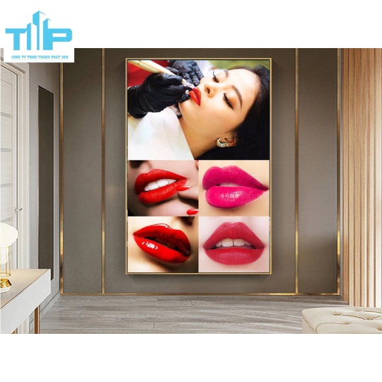 tranh tráng gương phun xăm môi trang trí spa 